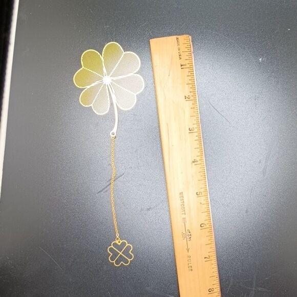 Four leaf clover shamrock mesh metal bookmark - Picture 3 of 3